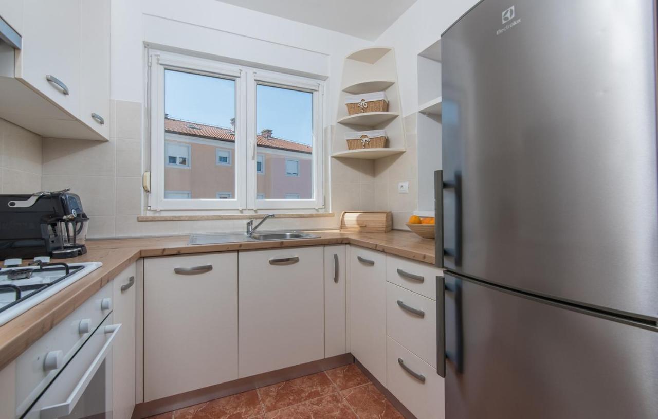 Apartman Melarnian Near The In