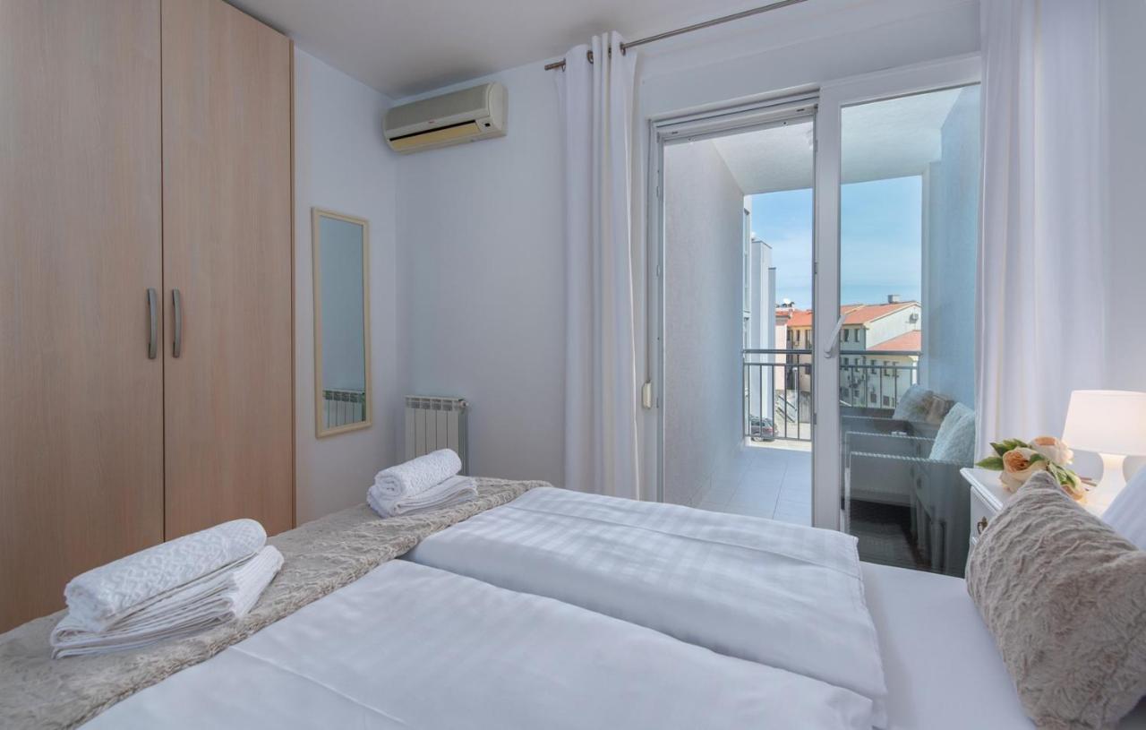 Melarnian Near The In Apartment Umag